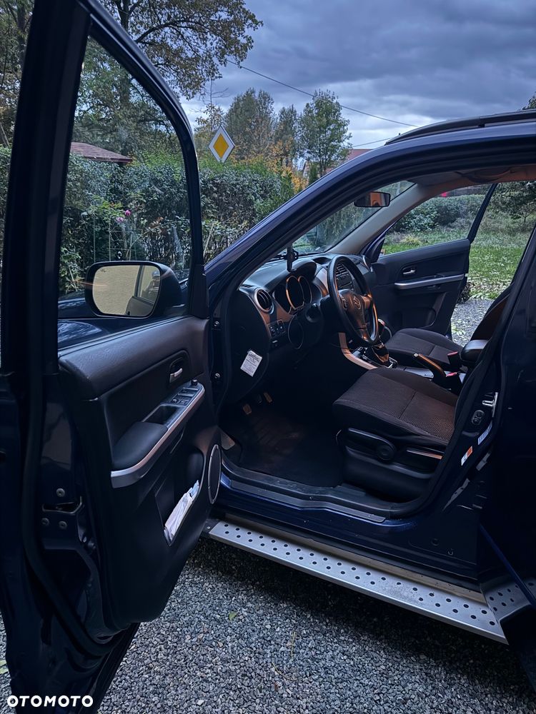 Suzuki Grand Vitara - 30