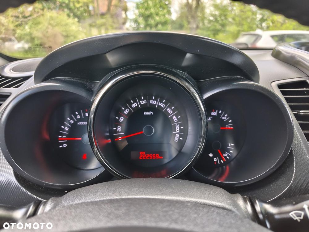 Kia Soul 1.6 CRDI White Collection - 14