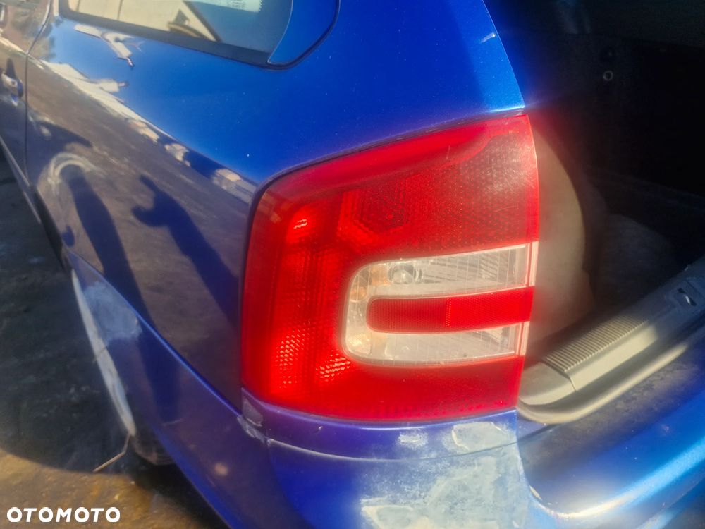 Skoda Octavia II RS (kombi): pojazd na części: maska, zderzak, drzwi, szyby, lusterka, chłodnica ... - 23