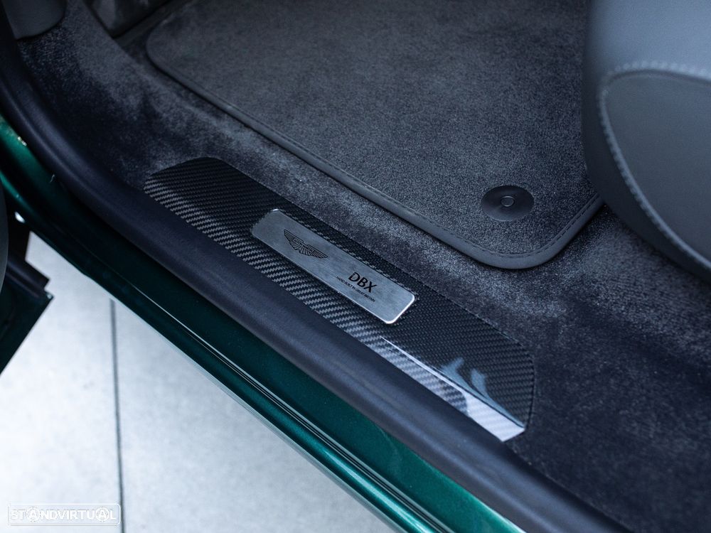 Aston Martin DBX 707 - 36