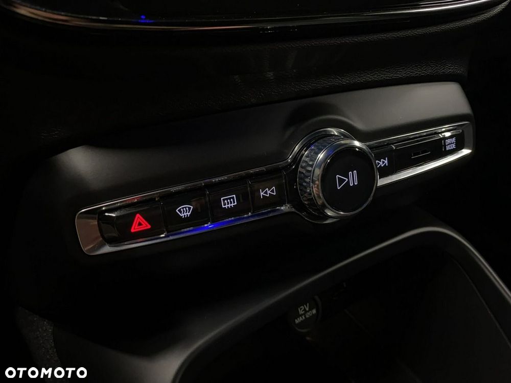 Volvo XC 40 - 34