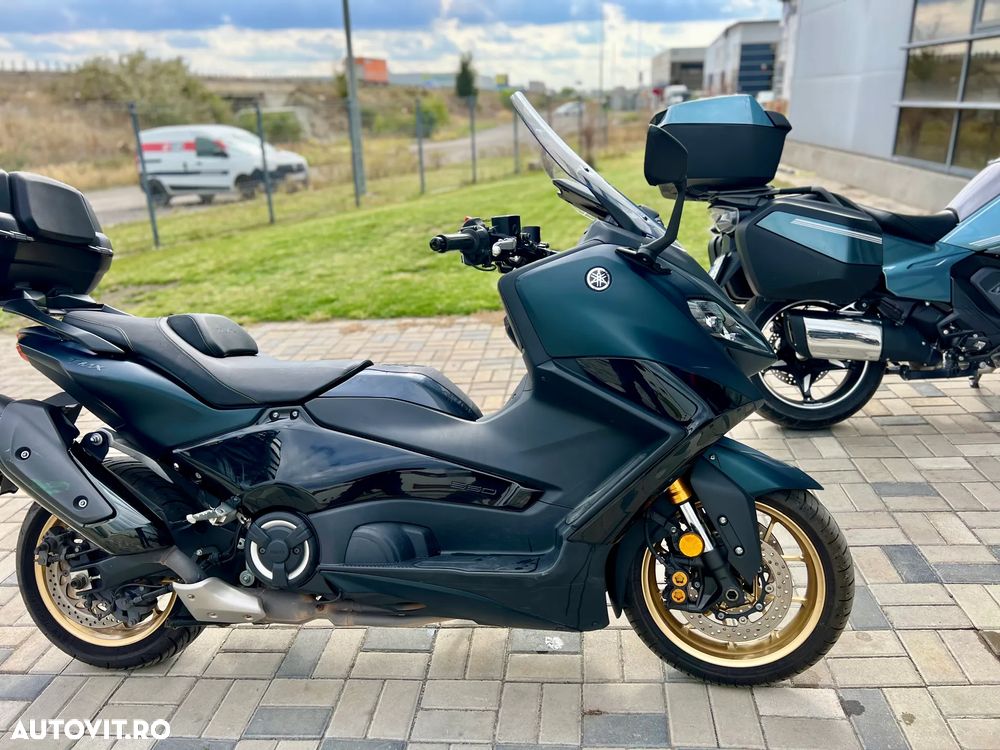 Yamaha TMAX 560 - 10