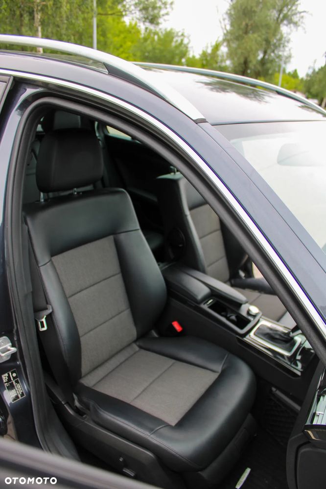 Mercedes-Benz Klasa E 250 CGI BlueEffICIENCY Avantgarde - 6