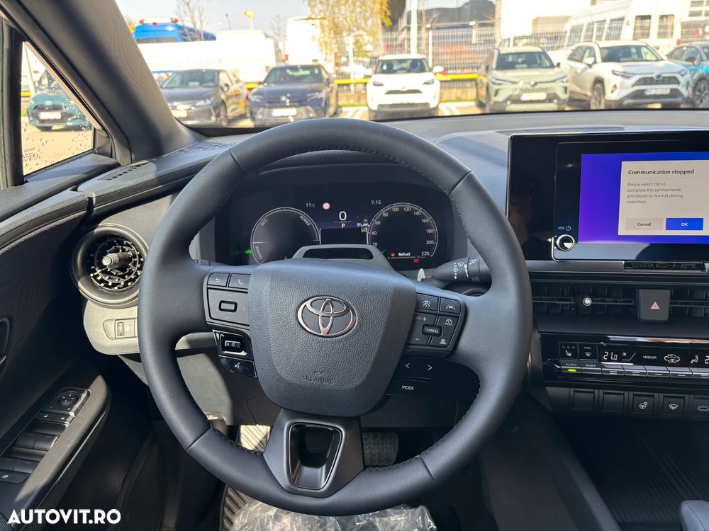 Toyota C-HR - 11