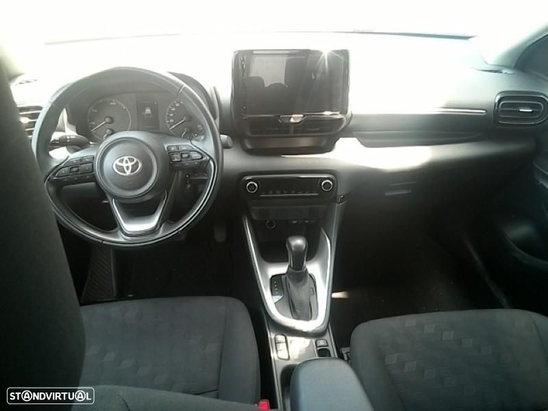 Toyota Yaris - 7