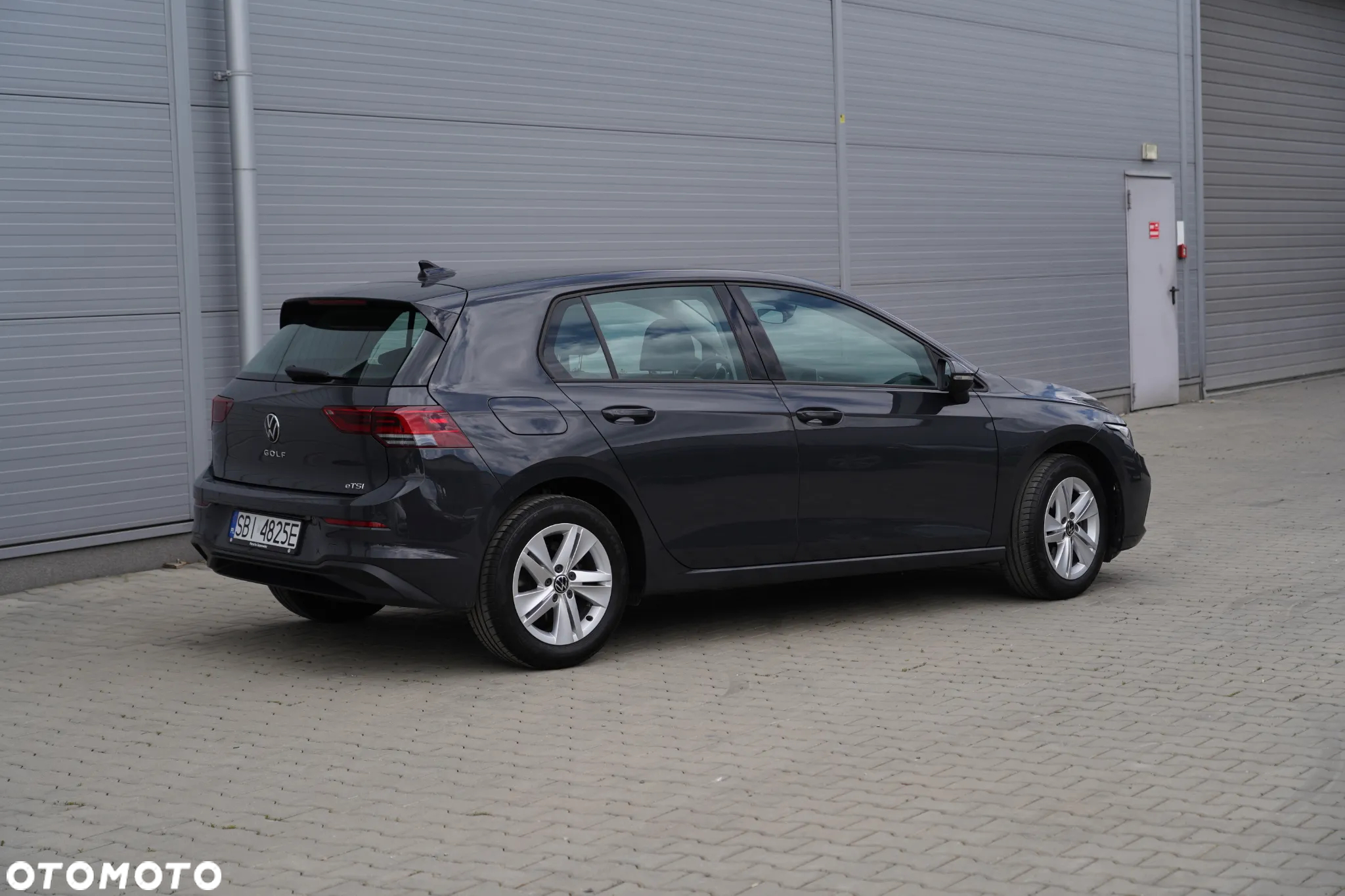 Volkswagen Golf - 5
