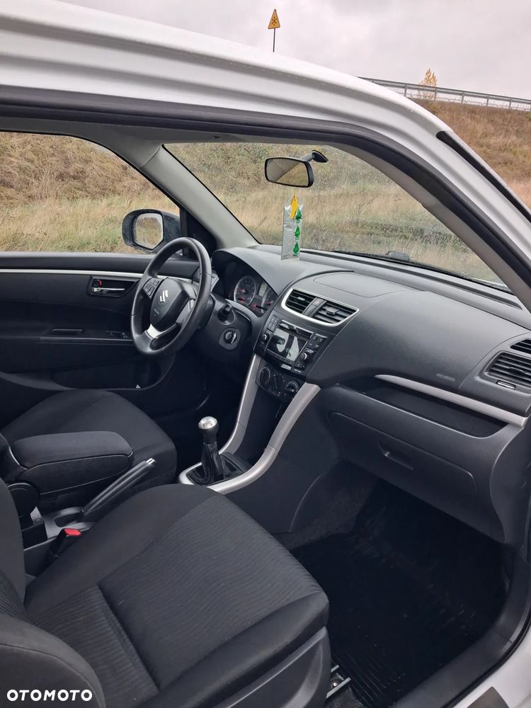 Suzuki Swift 1.2 X-ITE - 6