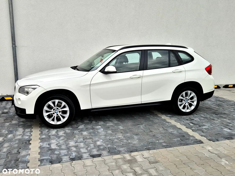 BMW X1 sDrive18d xLine - 13