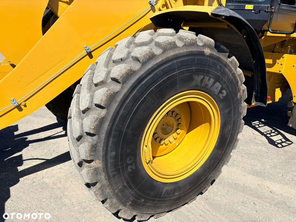 Caterpillar 930M - 32