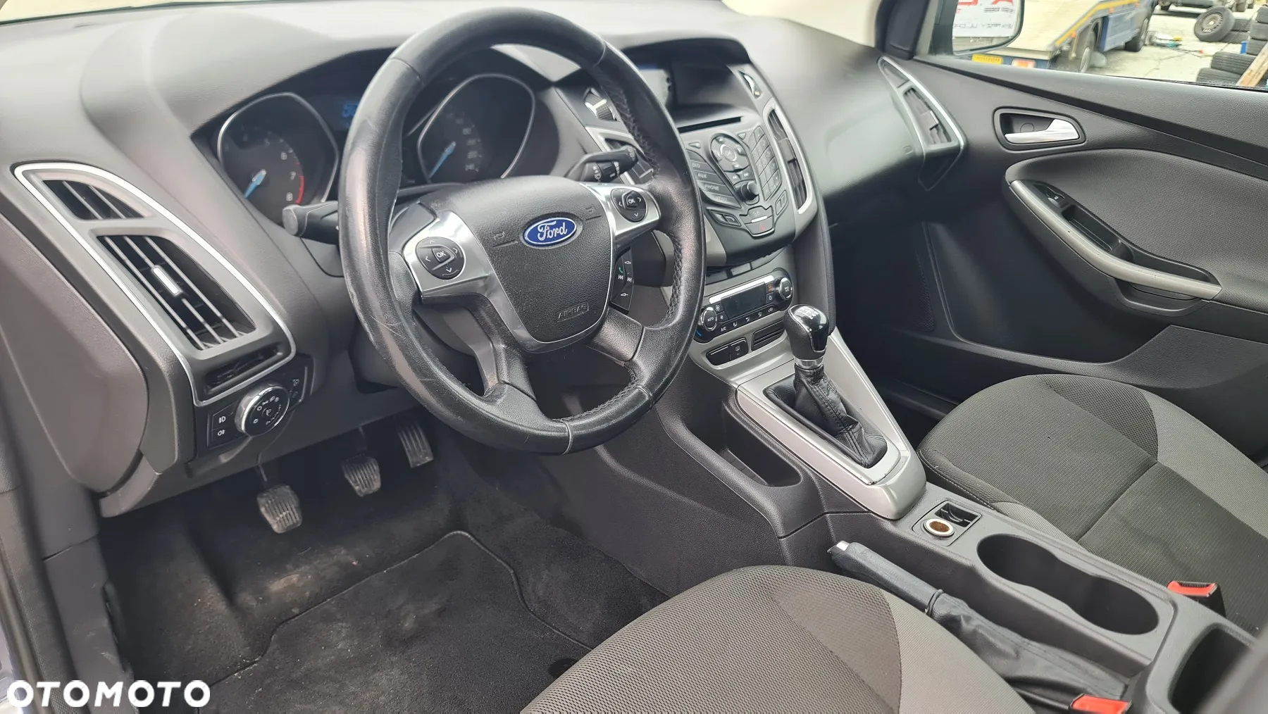 Ford Focus 1.6 Edition - 18
