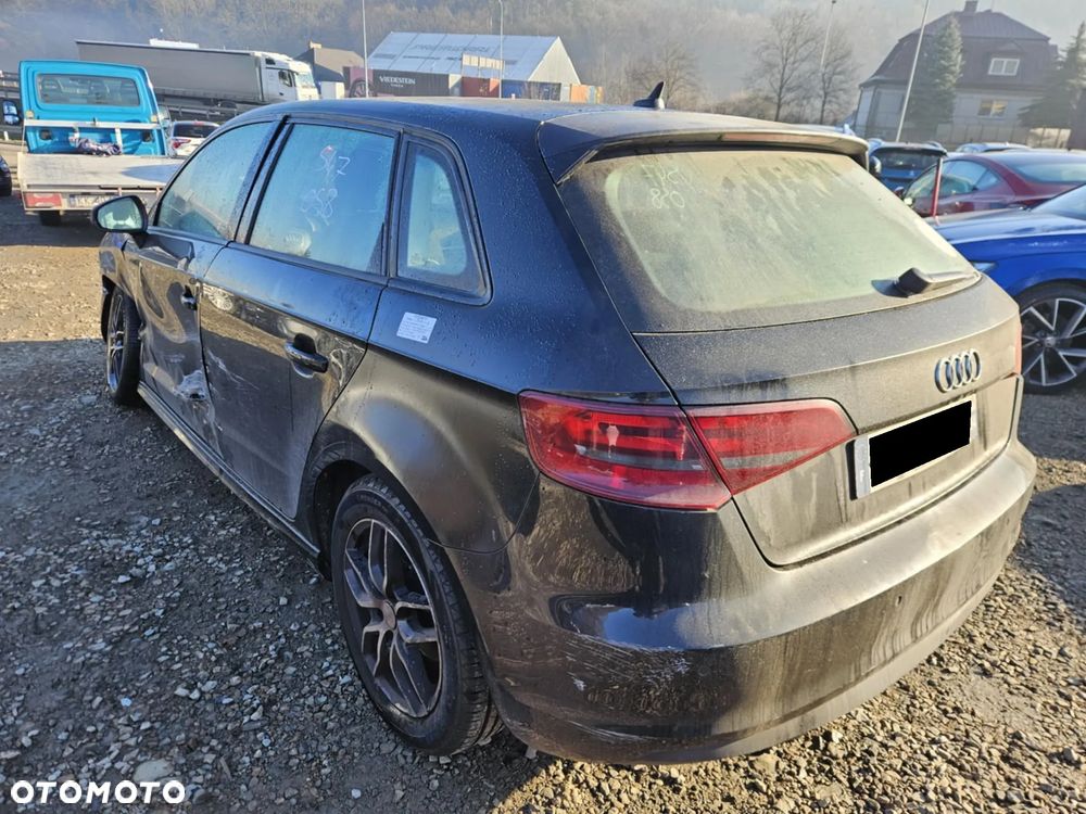 Audi A3 Sportback 1.6 TDI Ambition - 12