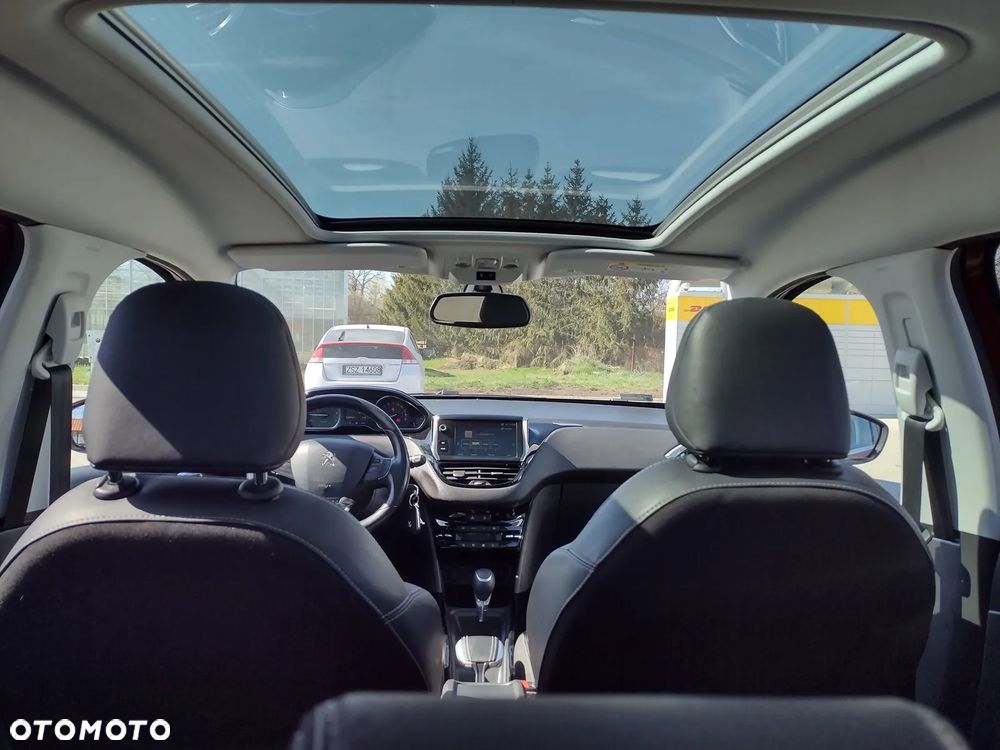 Peugeot 2008 1.2 PureTech Allure S&S EAT8 - 1