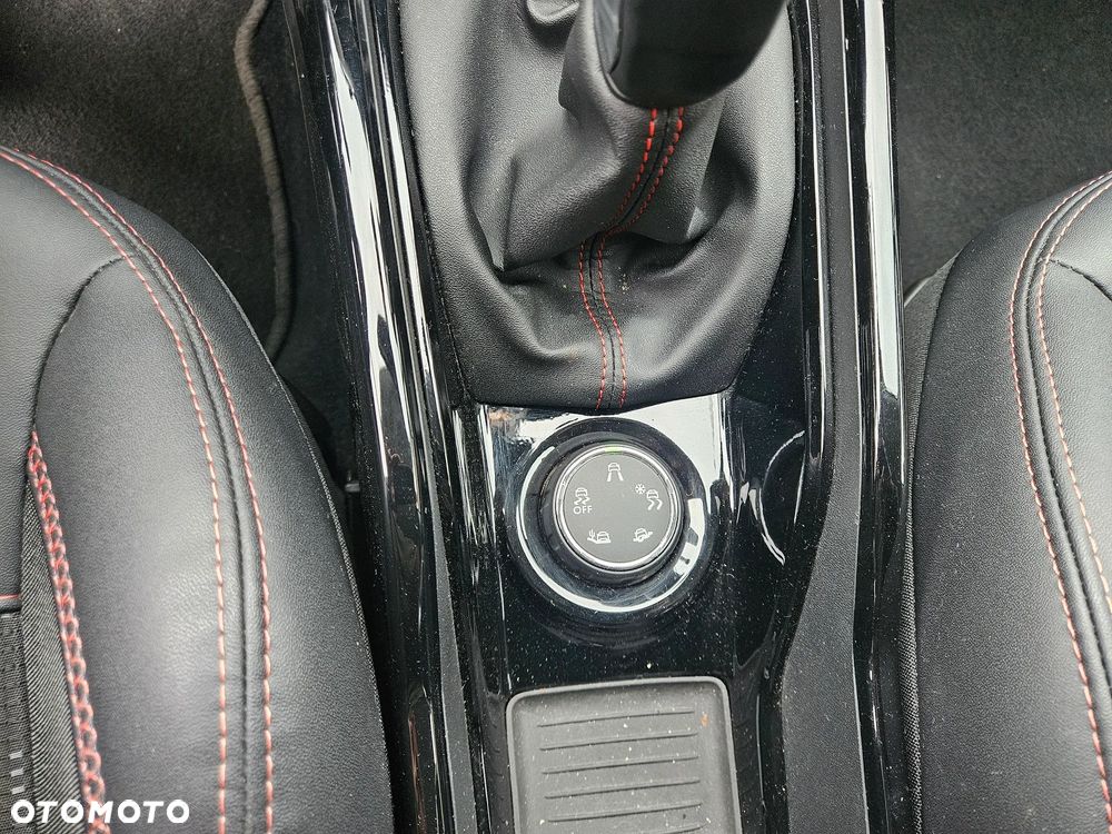 Peugeot 2008 1.5 BlueHDi GT Line S&S - 19