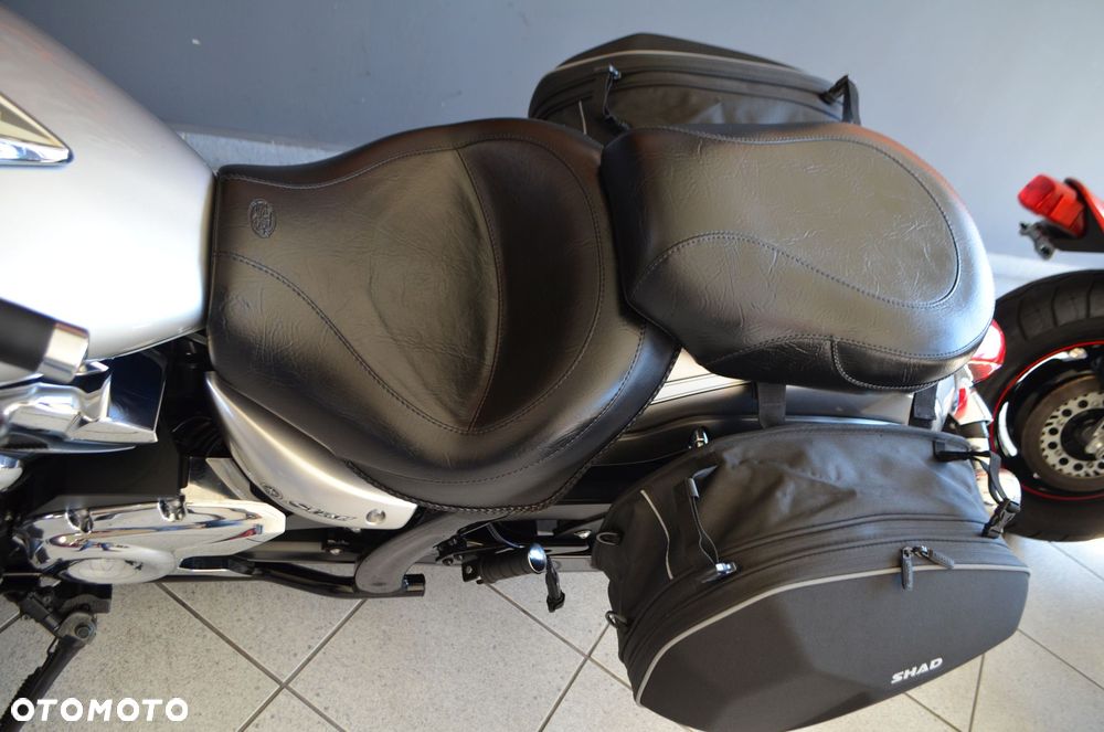 Yamaha XVS - 33