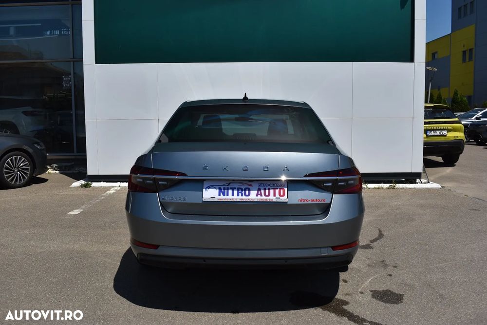 Skoda Superb 2.0 TSI DSG Style - 6