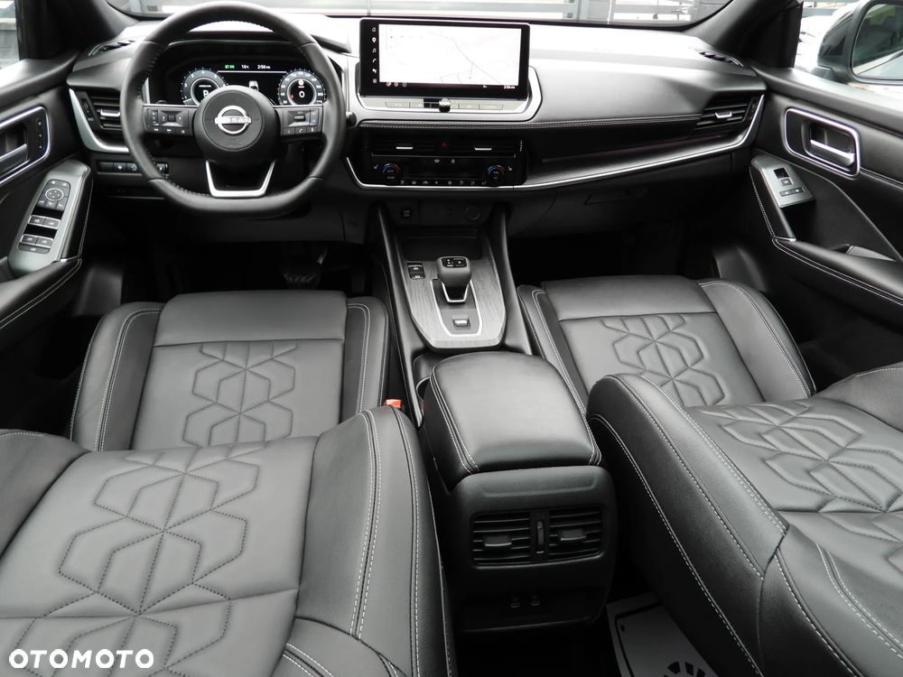 Nissan Qashqai 1.3 DIG-T MHEV Xtronic Tekna - 4
