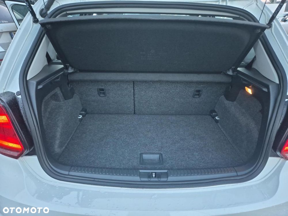 Volkswagen Polo 1.0 Trendline Perfectline - 17