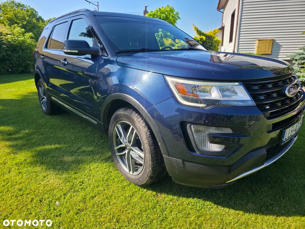 Ford Explorer - 1
