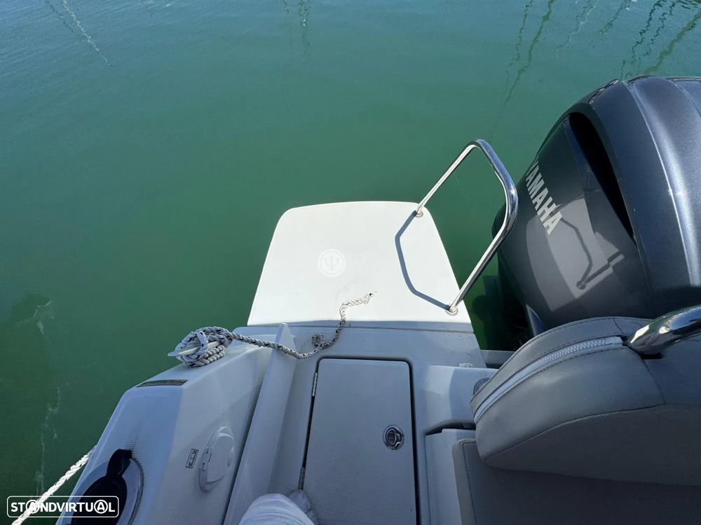 Beneteau Antares 8 - 6