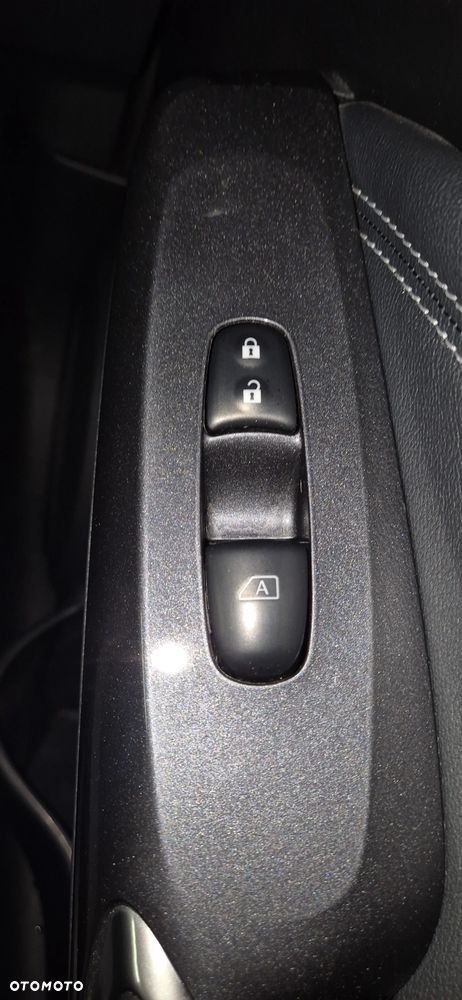 Nissan Juke 1.0 DIG-T N-Connecta DCT - 19