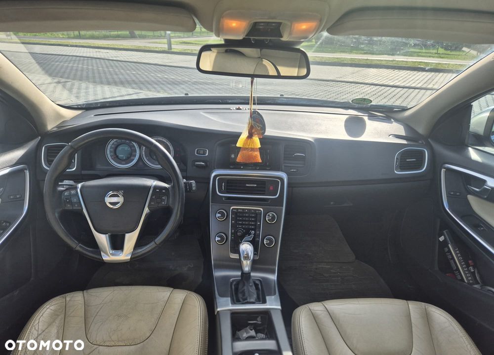 Volvo V60 - 8