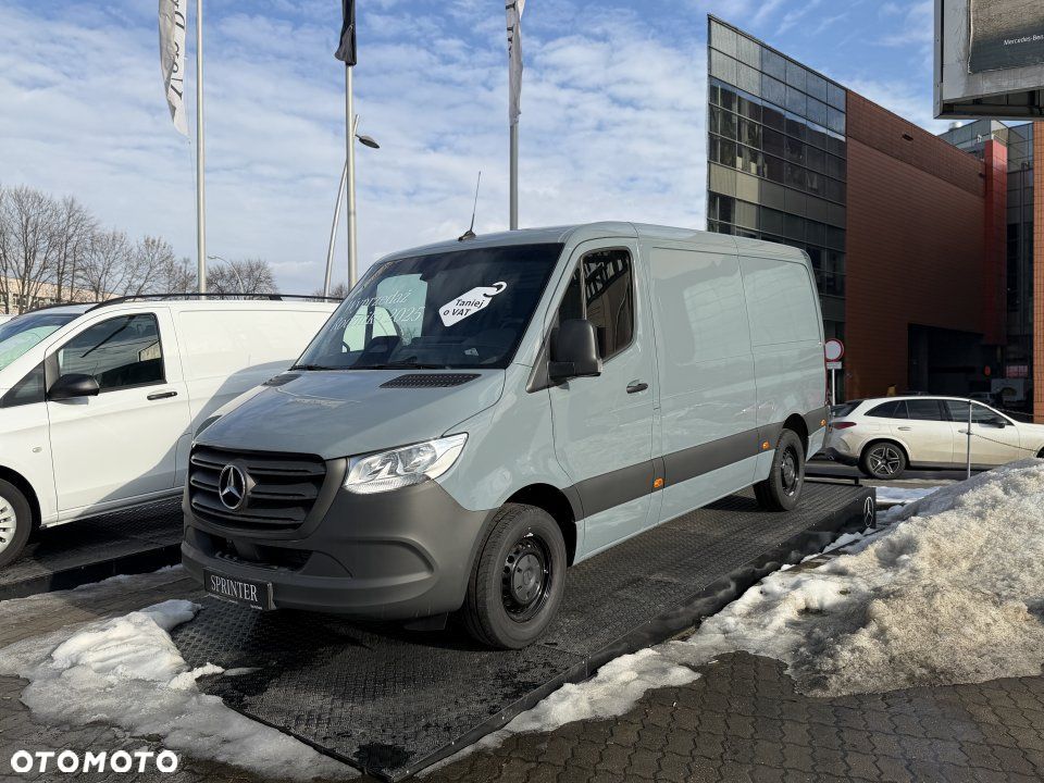 Mercedes-Benz Sprinter - 1