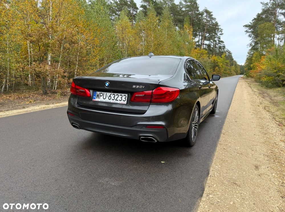 BMW Seria 5 530i Sport Line sport - 4