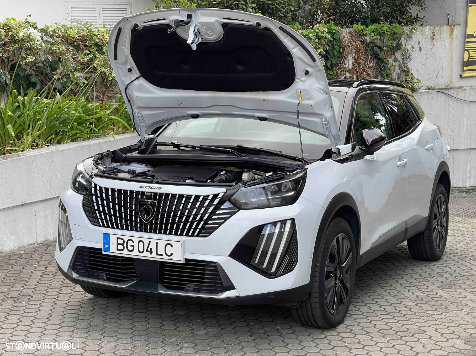 Peugeot 2008 1.2 PureTech GT EAT8 - 19