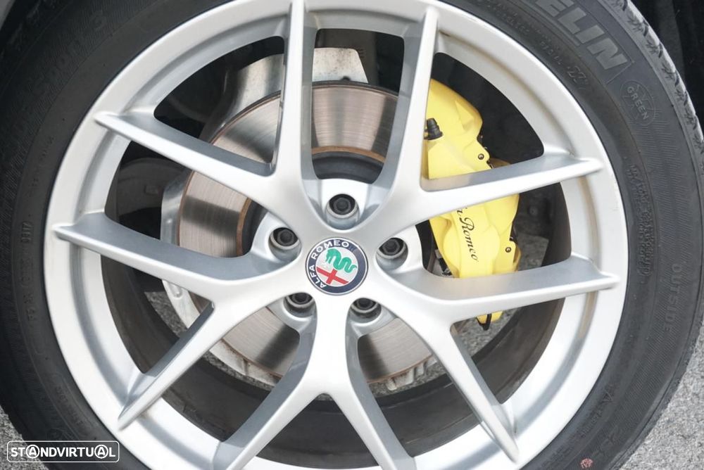 Alfa Romeo Stelvio 2.0 T Veloce TI Q4 AT8 - 20
