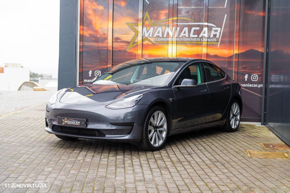 Tesla Model 3 Standard Range Plus RWD - 1