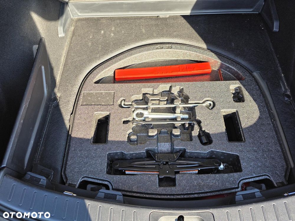 Toyota Corolla 1.8 Hybrid GPF Comfort - 21