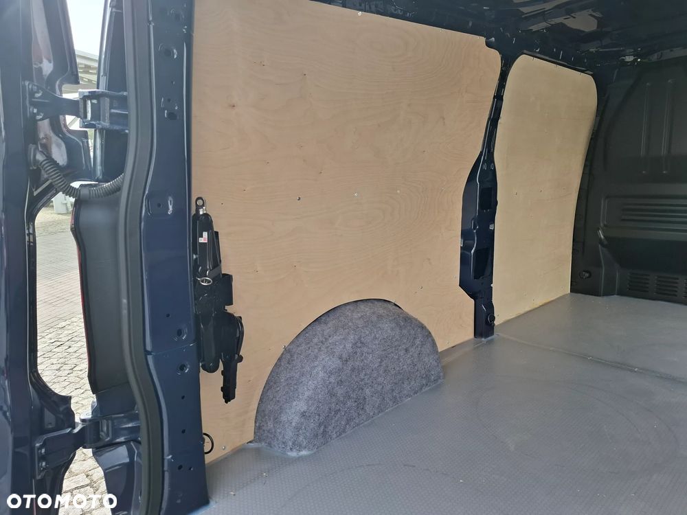 Volkswagen Transporter - 6