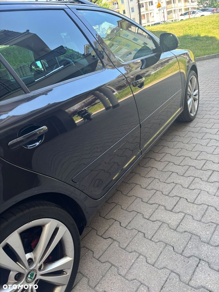 Skoda Octavia 2.0 TDI DPF RS - 6
