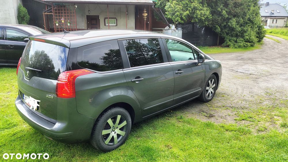 Peugeot 5008 120 VTi Active - 4