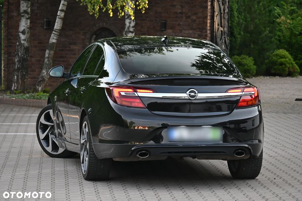 Opel Insignia 2.0 ECOTEC DI Turbo ecoFLEX Business Innovation - 11
