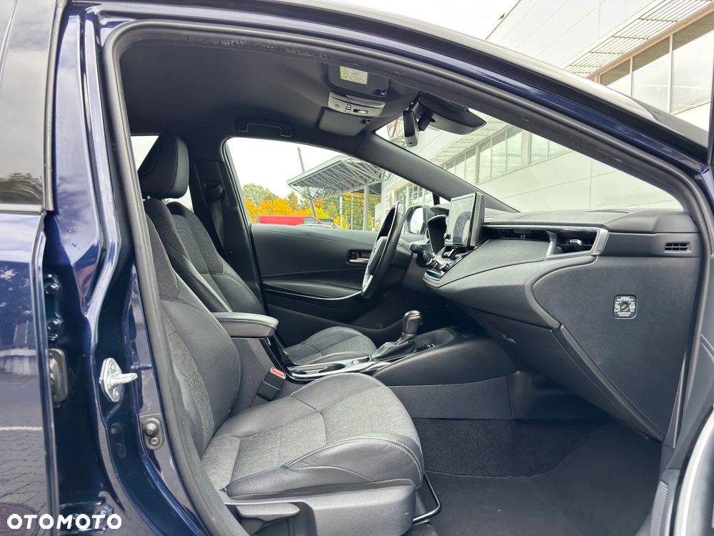 Toyota Corolla 1.8 Hybrid Executive - 35