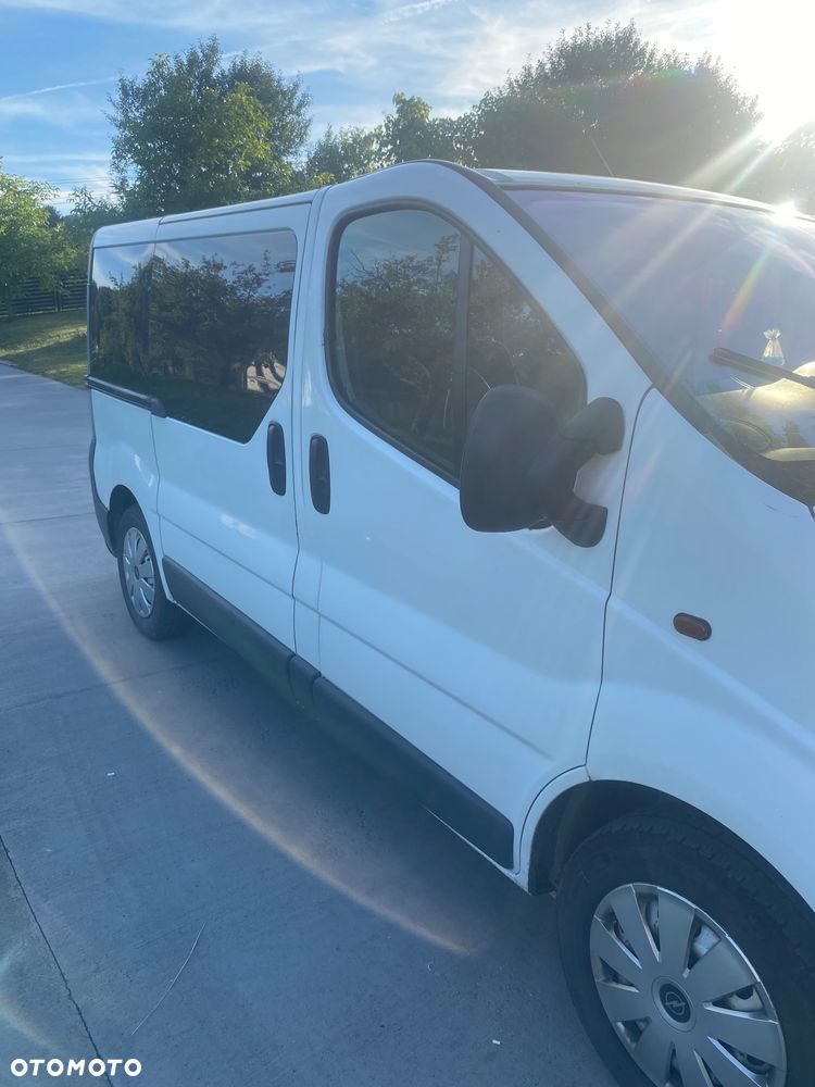 Opel Vivaro - 2