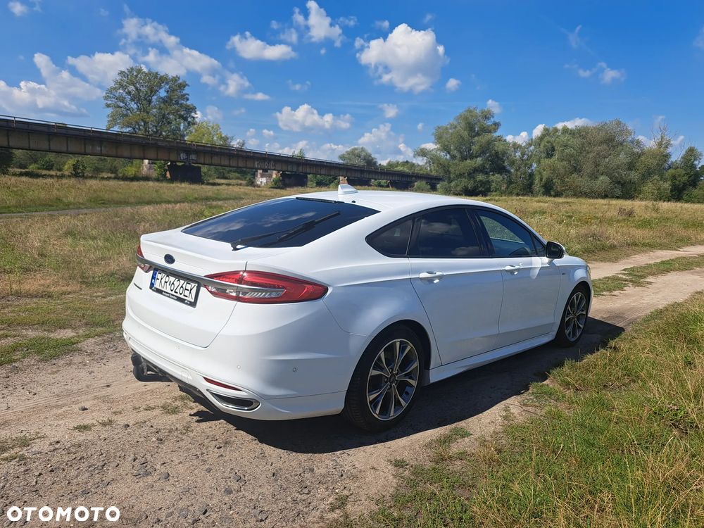 Ford Mondeo - 4