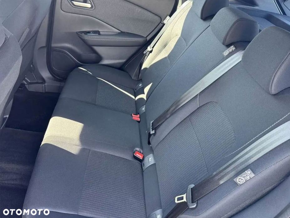 Nissan Qashqai - 11