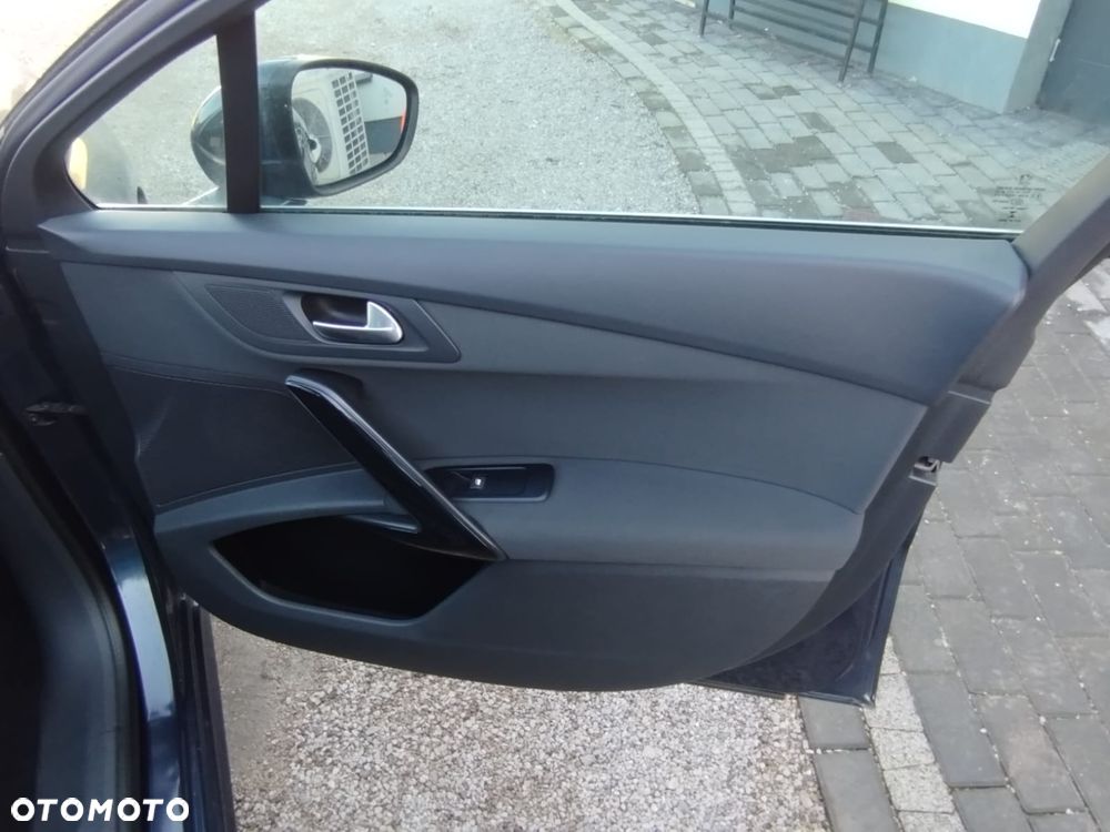 Peugeot 508 2.0 BlueHDi Allure S&S - 32