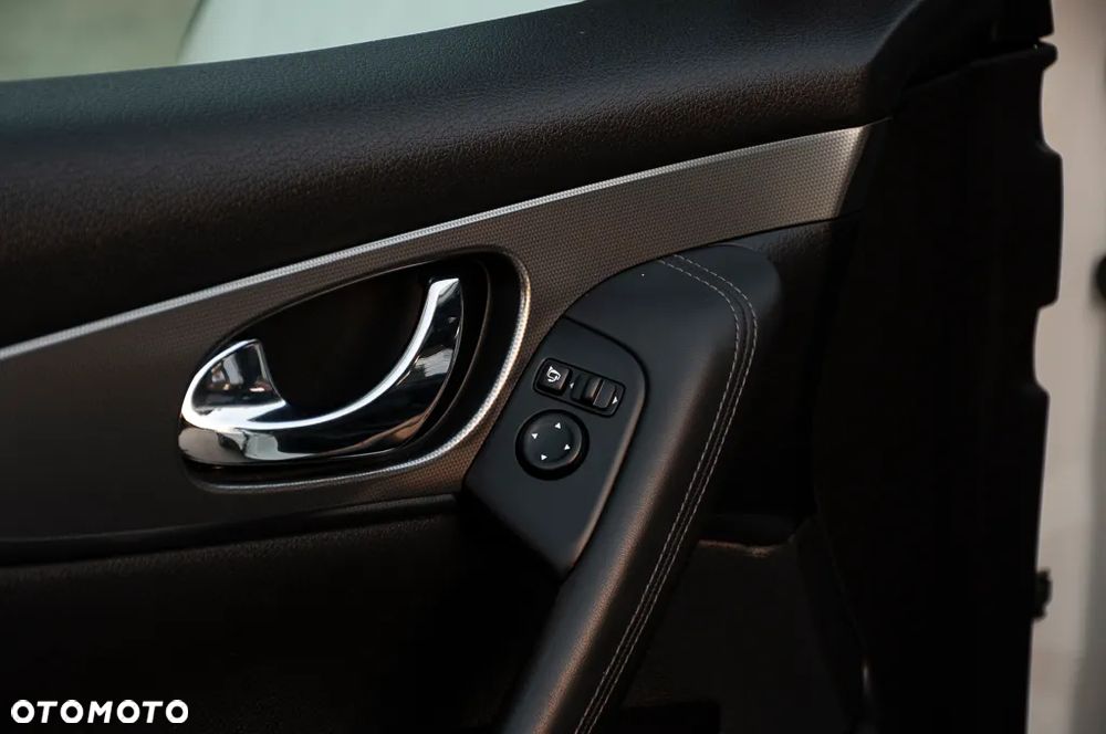 Nissan Qashqai 1.3 DIG-T Tekna+ - 32