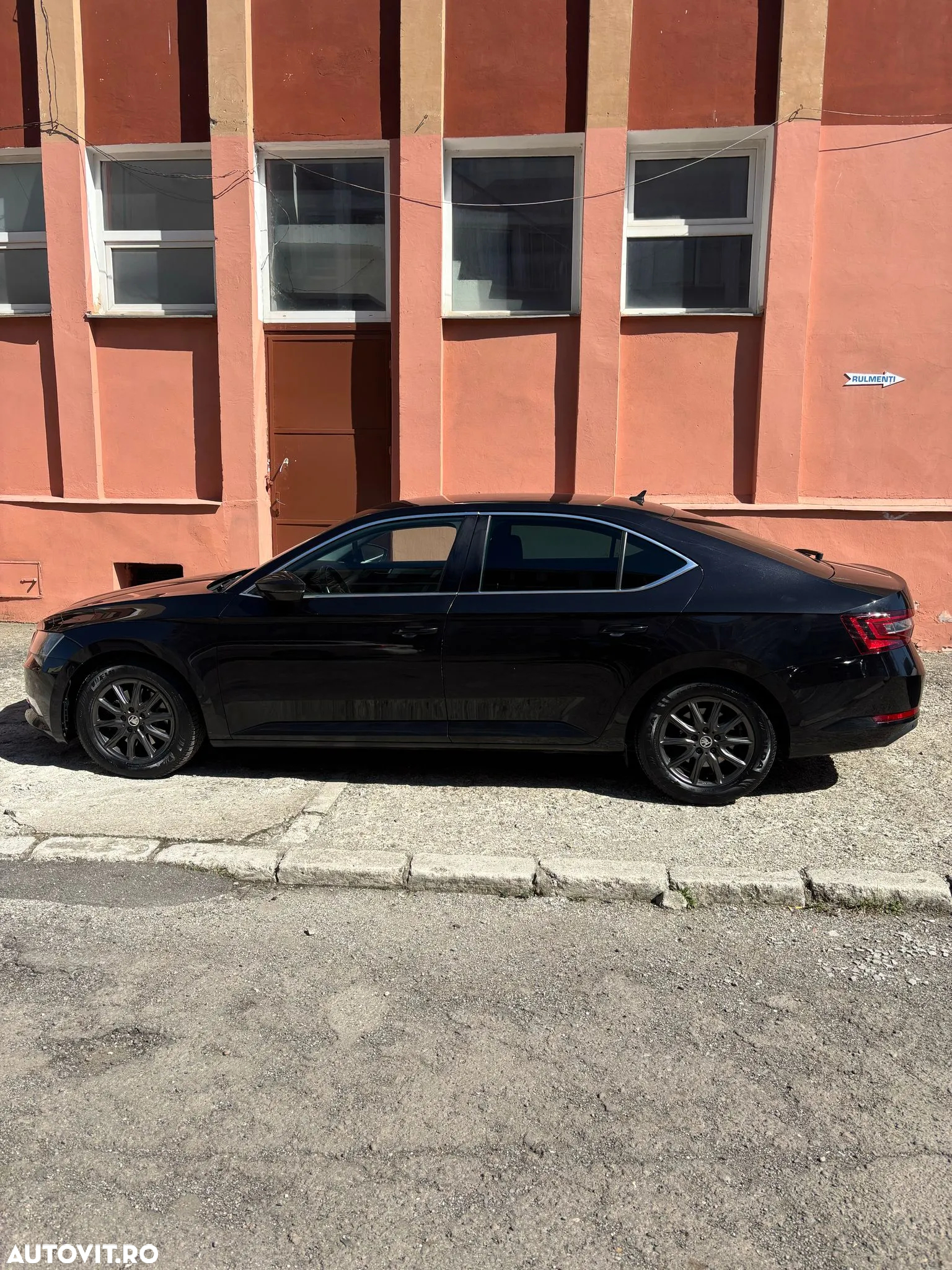 Skoda Superb 2.0 TDI DSG Ambition - 19