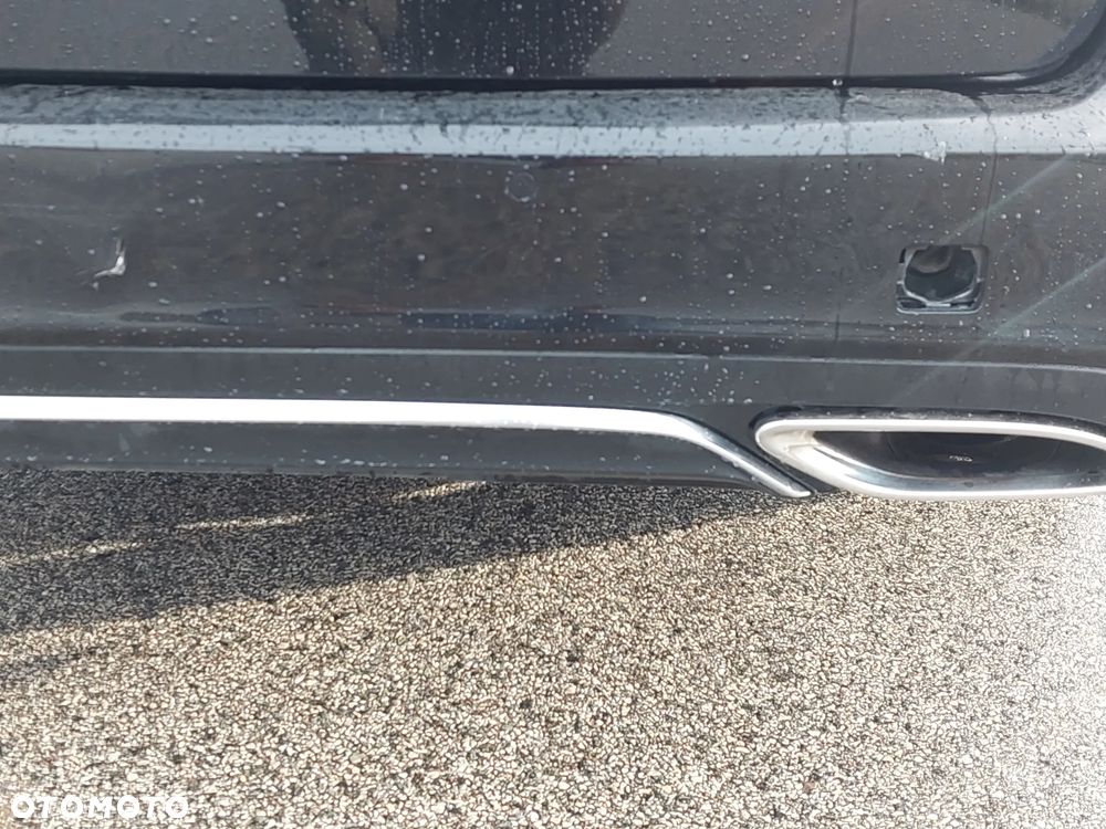 Mercedes-Benz Klasa E 250 BlueTEC 4-Matic Classic - 11