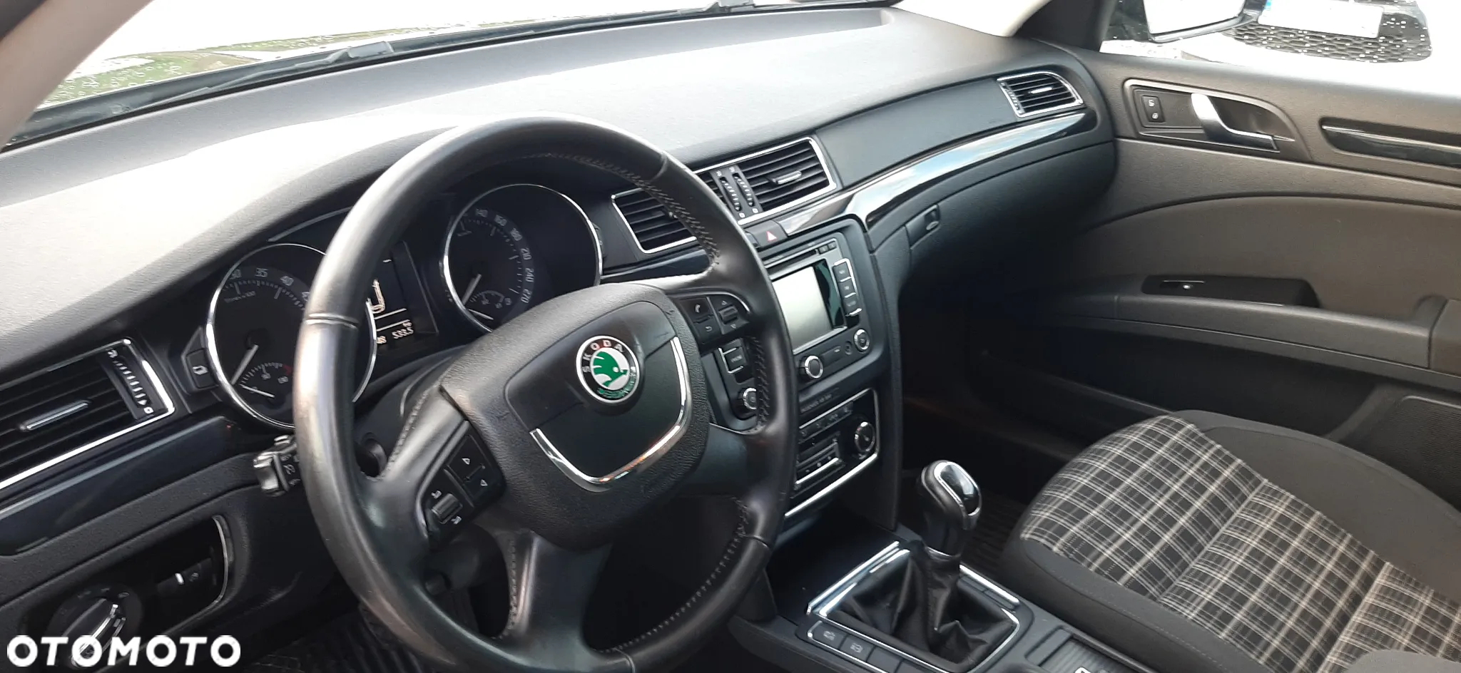 Skoda Superb 2.0 TDI Elegance - 12