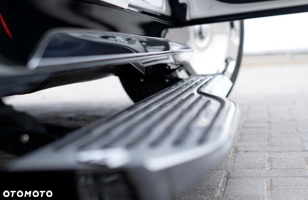 Mercedes-Benz GLS 450 4Matic 9G-TRONIC Exclusive - 17