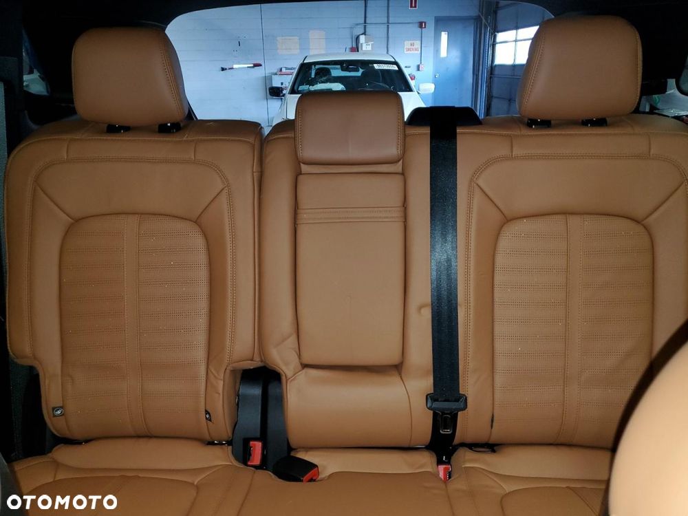 Lincoln Nautilus - 8