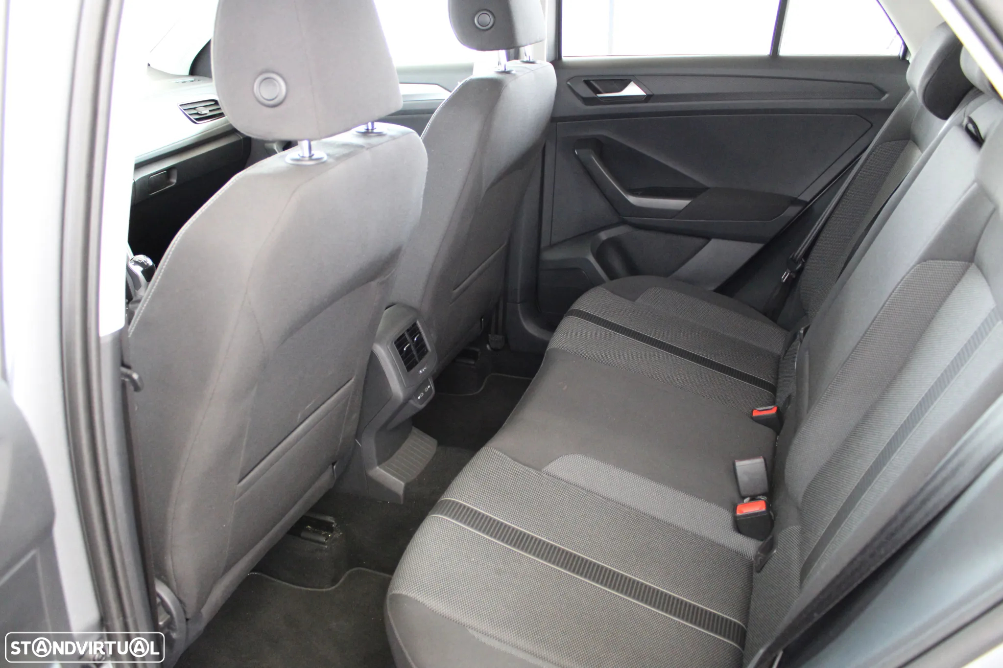 VW T-Roc 1.0 TSI Life - 21