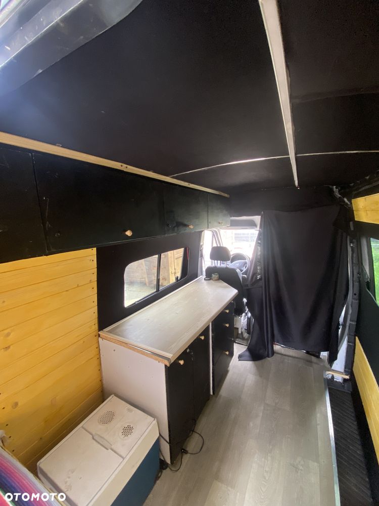 Mercedes-Benz Sprinter - 3