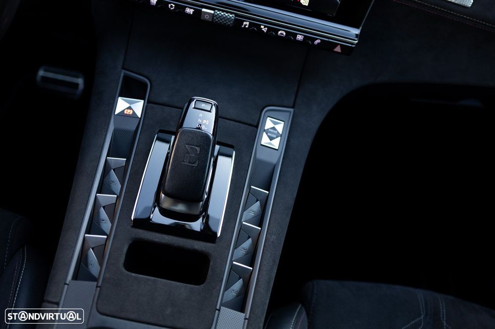 DS DS7 Crossback E-Tense Performance Line EAT8 - 22