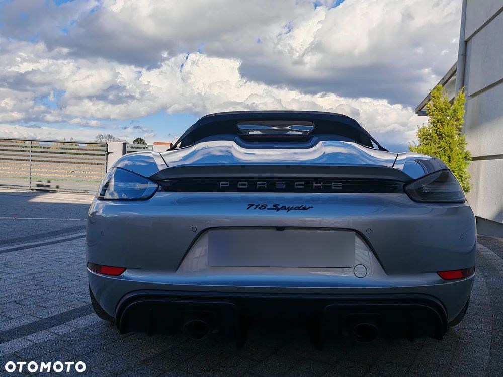 Porsche 718 Spyder Spyder - 17
